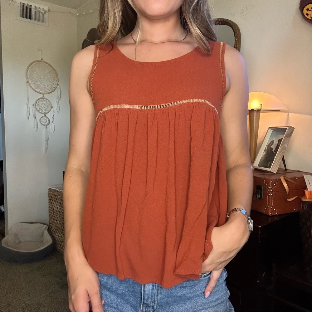 Orange flows top small
